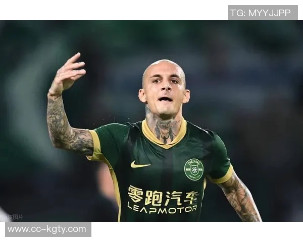 国安队员昨晚齐聚塞蒂恩住处送别情深意重温暖时刻