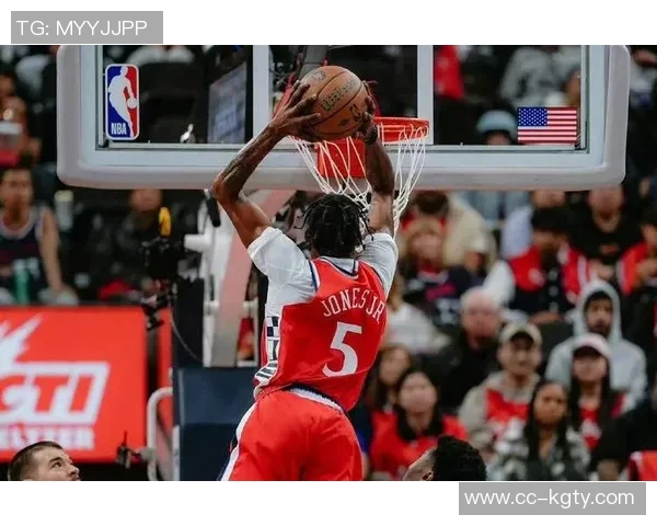 科林斯赞保罗投篮精准如常继续展现球场指挥官风范